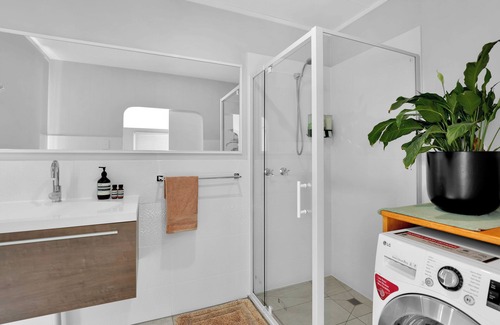 Diggers Rest Cabine | Diggers Rest self contained Tiny Home with WIFI