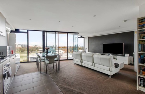 Melbourne Appartement | Digital Nomad Dreaming across from Albert Park