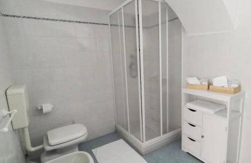 Ivrea Appartement | Dimora 5 laghi -A due passi dal Lago Sirio