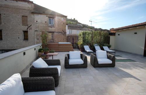 Cosenza Lit Et Petit-Déjeuner | Dimora de Matera Luxury Suites