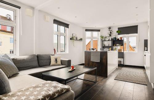 Bergenhus Appartement | Dinbnb Apartments I 600m to Bryggen & 100m to the Mountain Hikes
