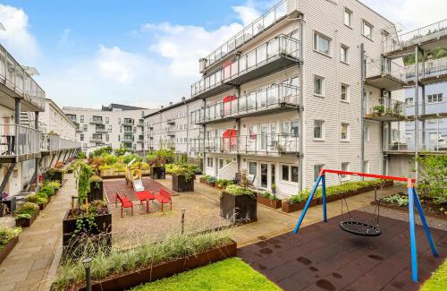 Arstad Appartement | Dinbnb Apartments I 78sqm for the family I Balcony & near the sea