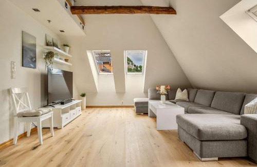 Bergen City Centre Appartement | DINBNB Apartments l 200m to Bryggen l Luxury 2 BR l 2min to Floibanen