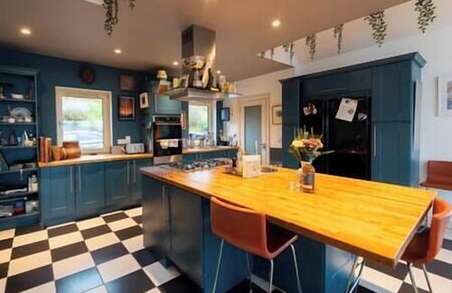 Dingle Maison | Dingle Panoroma - 5 Star Luxury
