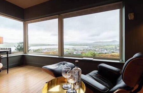 Dingle Maison | Dingle Panoroma - 5 Star Luxury