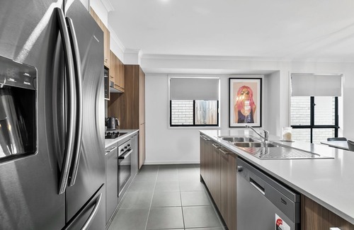 Caboolture South Maison | Dingo Den!