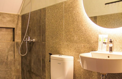 Kertek Hôtel | Diorit Villa and Glamping by Sajiwa
