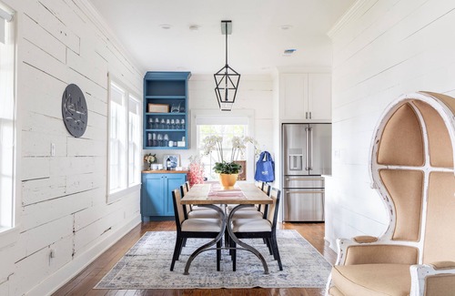 Round Top Maison | IN TOWN | Walk To Dinner, Wine Bars | Pool | Fire Pit | Sleeps 6
