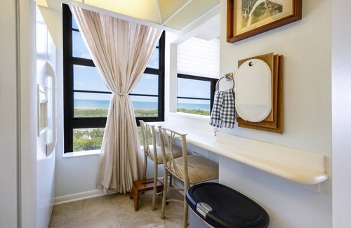 Marco Island Copropriété | Direct bchfrt 2-bedroom condo in welcoming Marco Island with WiFi, fitness room