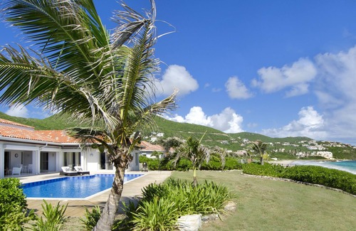 Upper Prince's Quarter Villa | Beachfront 6 BR Luxueuse Villa ORCHID Guana Bay Beach