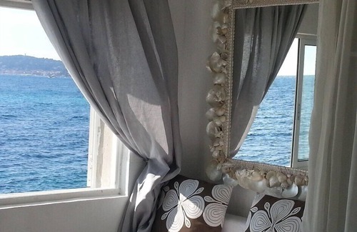 Alpes-Maritimes Appartement | DIRECTEMENT SUR LA PLAGE