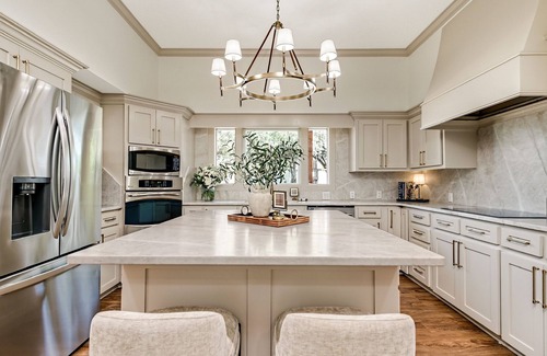 Laguna Park Maison | DIRECT LAKE ACCESS in a boutique-style lakehouse on Lake Whitney!