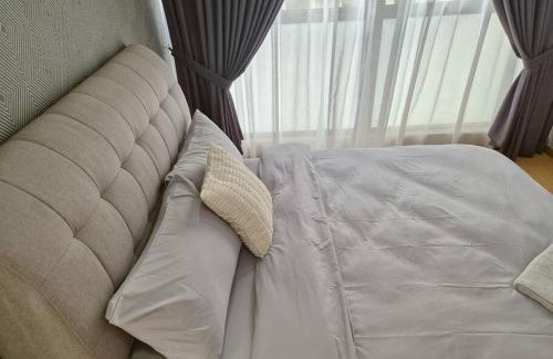 Central District Appartement | Direct mall access & beach - Large group 8 pax