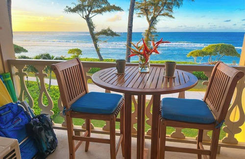 Wailua Copropriété | Direct Ocean Front, Top Floor studio Paradise - Islander on the Beach