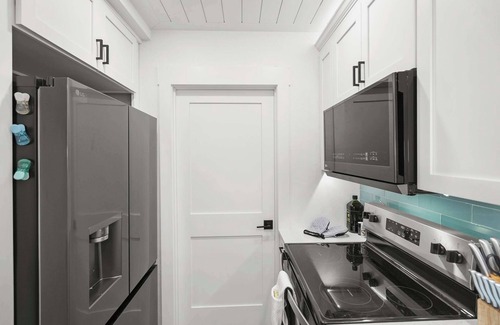 Butler Beach Copropriété | Direct Ocean View, Steps to beach, Modern Updates