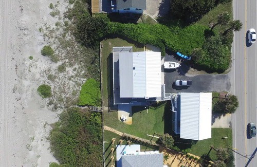 Interchange Square Maison | Direct Oceanfront with Secluded privacy