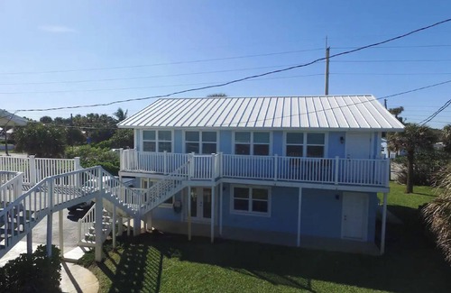 Interchange Square Maison | Direct Oceanfront with Secluded privacy