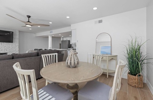 Imperial Beach Copropriété | Direct Oceanfront 2 Bedroom 2 Bathroom on the 1st Floor