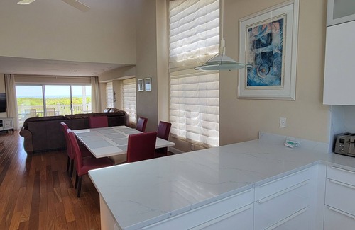 Southend Maison | Direct Oceanfront Home, endroit calme mais proche de tout