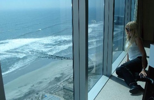 Atlantic City Copropriété | == Du 3 au 10 juillet 2020 == DIRECTEMENT sur le trottoir DIRECTEMENT face à l'océan == Dernier étage