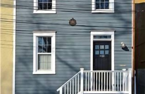 Historic District Maison | Meilleur emplacement. Meilleur prix. En face de la porte un et à quelques pas du front de mer