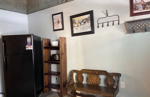 Ashfield Appartement | Directement en face de la vieille prison, historique et surréaliste, rez de chaussée 2 chambres