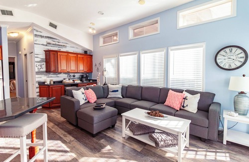 Bainbridge Location De Bateaux | Breathtaking Waterfront Views-Charming 2-bedroom boathouse with WiFi, AC-Amazing