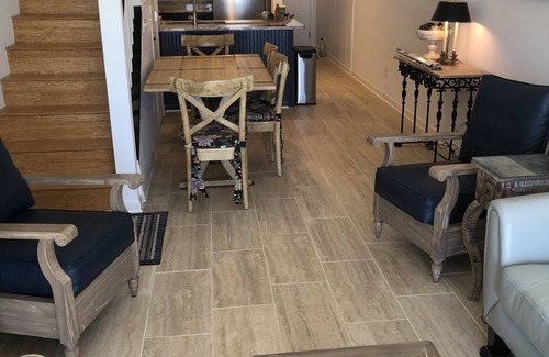 Sunnyside Maison | * Beachfront & Oceanfront Home * West End of PCBeach * Wi-Fi * Shopping-Galore à proximité