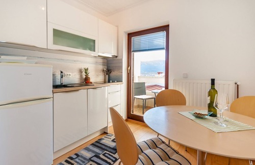 Baska Appartement | Directement au bord de la mer Adriatique cristalline