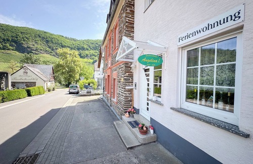 Wolf Appartement | Directly on the Moselle with vineyardsview