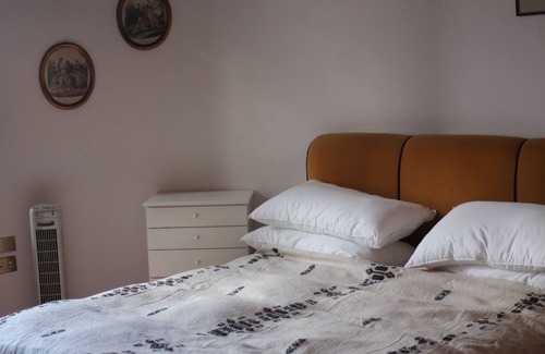Fondi Maison | Accessible aux personnes handicapées grande maison en pierre dans l'orangeraie