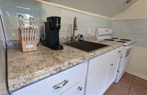 Perryville Appartement | Discounted Stays | 2BR | Dog-Friendly | King | A/C