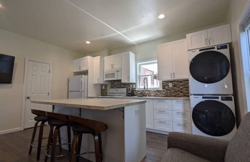 Perryville Appartement | Discounted Stays | 2BR | Dog-Friendly | King | A/C