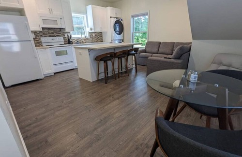Perryville Appartement | Discounted Stays | 2BR | Dog-Friendly | King | A/C