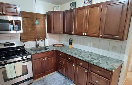 Delray Beach Copropriété | Magnifique 1BR avec piscine au sel, à pied de l'avenue / plages (IV +)