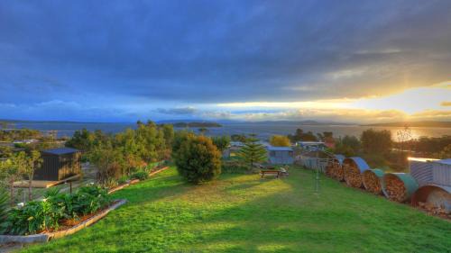 Alonnah Maison | Discover Bruny Island Holiday Accommodation