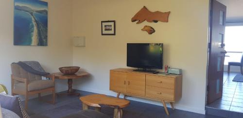 Alonnah Maison | Discover Bruny Island Holiday Accommodation