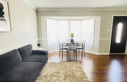 Washington Heights Maison | Discover Comfort in the Chicago