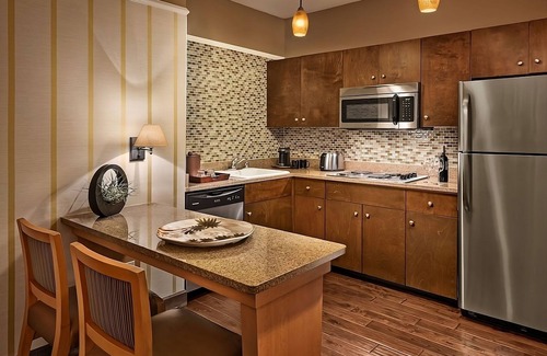 Gainey Village Villas Station Balnéaire | Discover Ideally Located Suites in Gainey Ranch AZ w/ Free Parking & Breakfast!