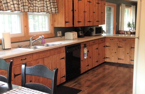 Birchwood Cabine | Discover Lone Pine: The Perfect Space for Families