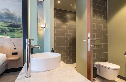 Marknesse Hôtel | Discover Nature’s Beauty from a Cozy Rooms with Terrace - 2 Family Suites