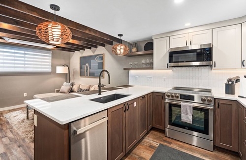 Duluth Appartement | Discover Serenity: Your Ultimate Hidden Retreat for a Cozy Vacation Getaway.