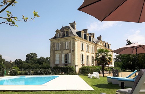 Brion Appartement | Découvrez la vallée de la Loire ... et dormir dans un château de la Loire: Suite à La Mothaye