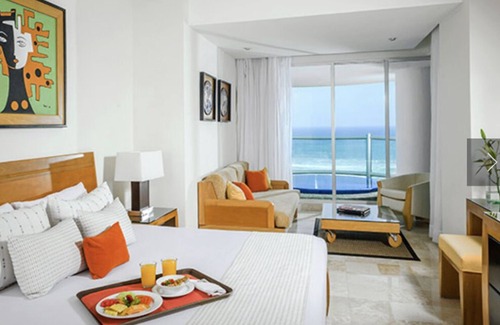 Diamante Station Balnéaire | Discover the utmost level of opulence at Acapulco. 1 or 2 bd suites available