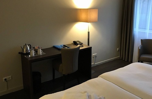 Ellecom Hôtel | Discover the Perfect Nature Getaway Close to Burgers Zoo | Swimming Pool