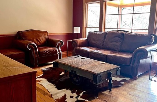 Yawkey Maison | Discover Tranquility near the Ivy Branch Trails