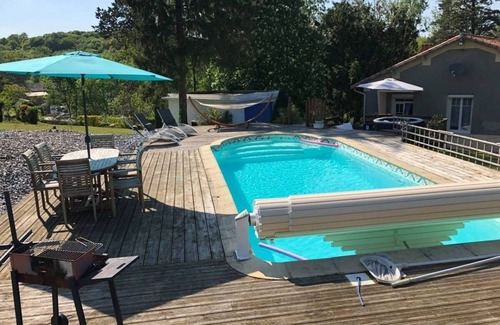 Faymoreau Villa | Découvrez la Villa Des Moulins - Piscine chauffée & Jacuzzi