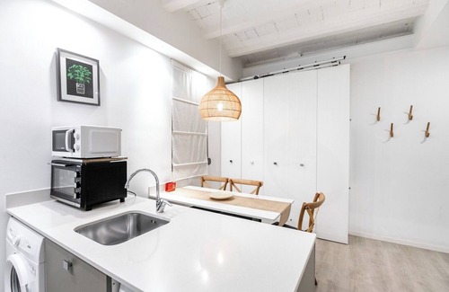 Hostafrancs Appartement | Discover your home in Barcelona: design, comfort and perfect location