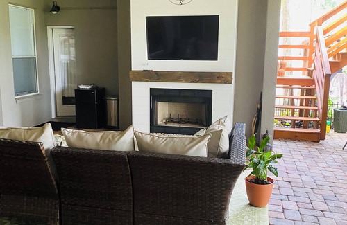 Land O' Lakes Appartement | Lakefront Studio with Amenities.