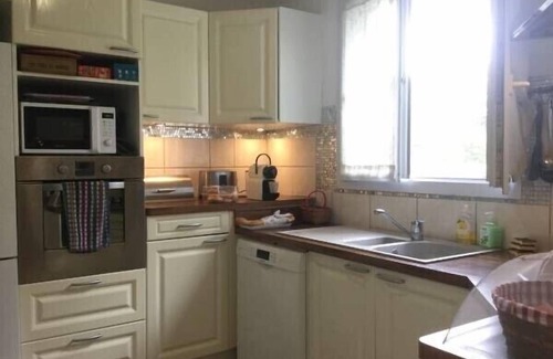 Bailly-Romainvilliers Maison | Disney private Villa, 4 bdrm, 3 bath, 10 pax WIFI, garden.